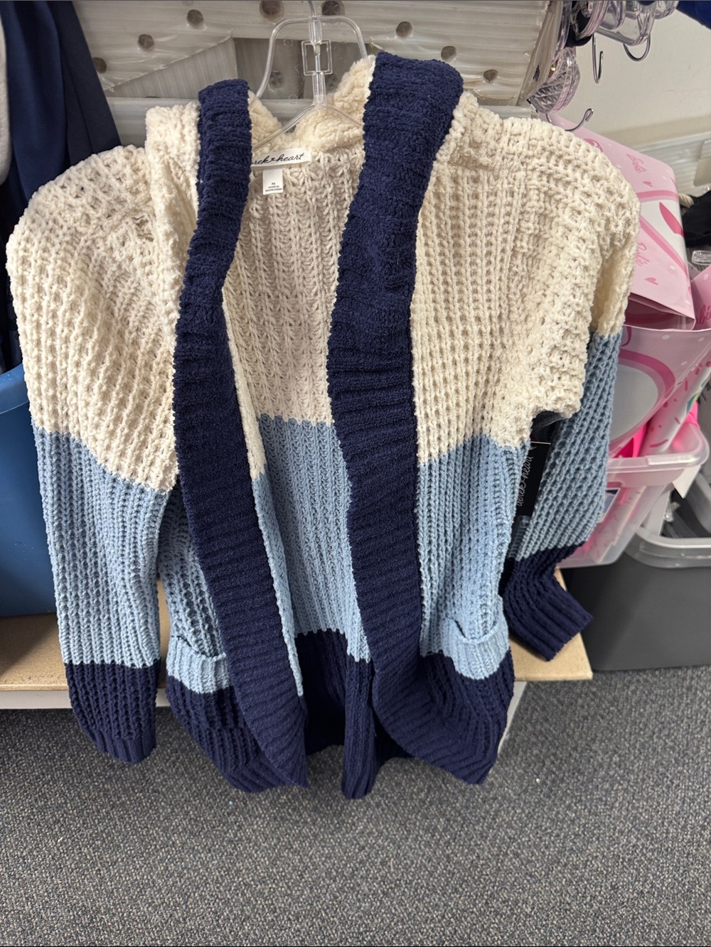 Derek heart cardigan M // 080708